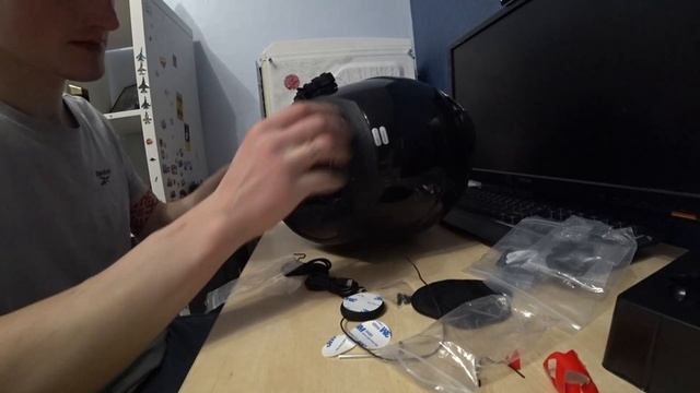 Установка Китайской гарнитуры WAYXIN R6S в мото шлем