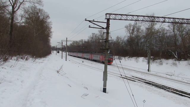ЭД9Э-0015 отправяется от станции Ометьево смотреть онлайн