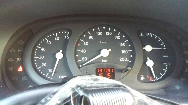 1998 Renault Clio II 1.2 8v - cold start after 2 days at temps around -15 to -10 смотреть онлайн