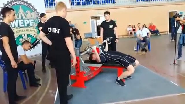 Народный жим, 42х32,5кг. Открытый лично-командный турнир «Ironman» в Димитровграде 19.05.18 смотреть онлайн