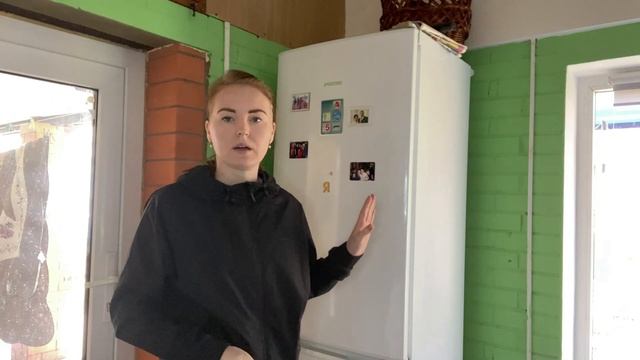 Намерзает лёд на задней стенке холодильника. Что делать? смотреть онлайн