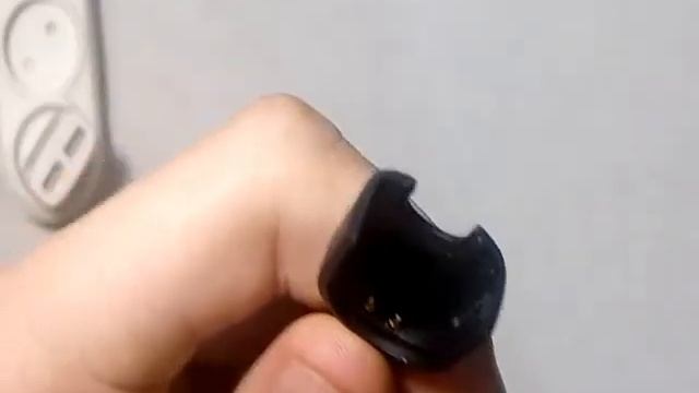 Фитнес браслет трекер часы M4 Smart Band смотреть онлайн