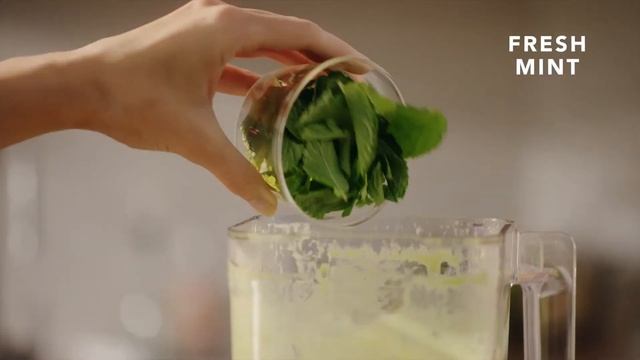 KitchenAid Blender Recipe: Pea Soup (5KSB7068) смотреть онлайн