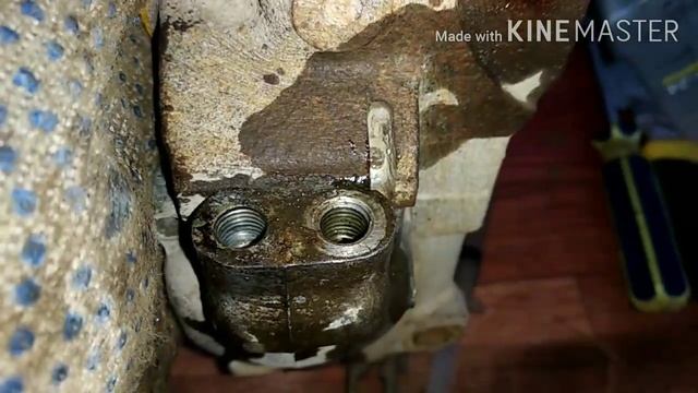 КАК СНЯТЬ ТОРМОЗНОЙ СУППОРТ И ОТРЕМОНТИРОВАТЬ ТОРМОЗНЫЕ ЦИЛИНДРЫ СВОИМИ РУКАМИ НА ВАЗ 2107 КЛАССИКА смотреть онлайн