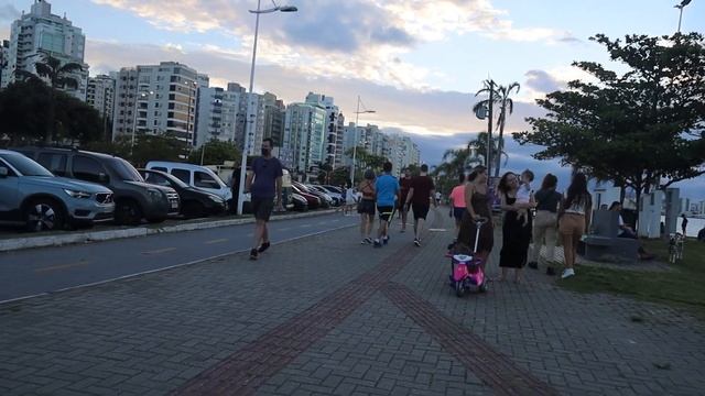 Бразилия - это вам не Тайланд! Это океан, пляж, пальмы, огненный закат и красивые бразильцы! смотреть онлайн