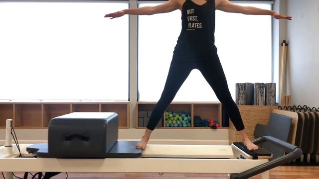 Pilates Reformer: A Balanced Workout смотреть онлайн