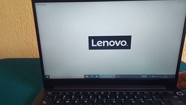 Lenovo Thinkpad E14 Ryzen 3 4300U 8Gb 256SSD смотреть онлайн