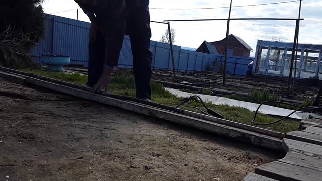 Шпалера для гороха. Сетка для гороха. Опора для гороха. Крепить горох.