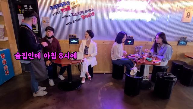 SUB) [몰카] 가난한 남자와 재벌인 여자가 커플이라면? ㅋㅋ 미녀들 뿜는 몰래카메라 (단발머리 자낳괴) смотреть онлайн