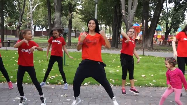 Zumba ® Kids - DJ BoBo - CHIHUAHUA - ZIN Poloboc Alexandra смотреть онлайн