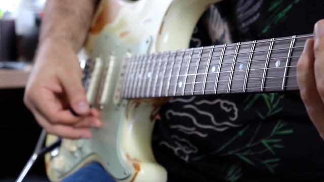 Strato X Les Paul em 5 solos - Qual Modelo você prefere? смотреть онлайн