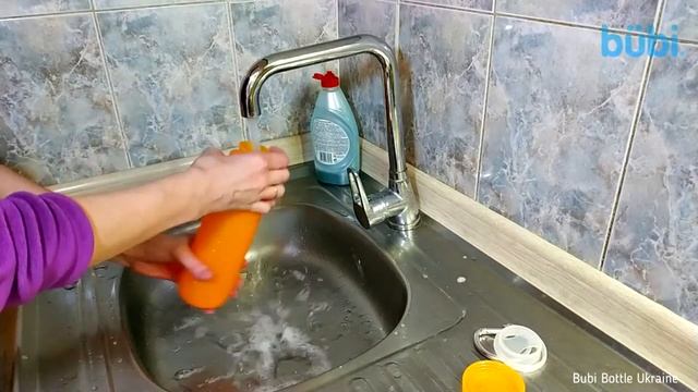 Как вывернуть и помыть бутылку Bubi Bottle смотреть онлайн