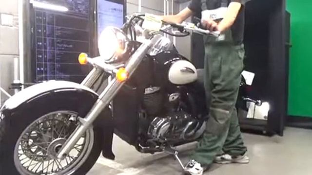 Suzuki Intruder 400 Classic (NMB 11161) смотреть онлайн