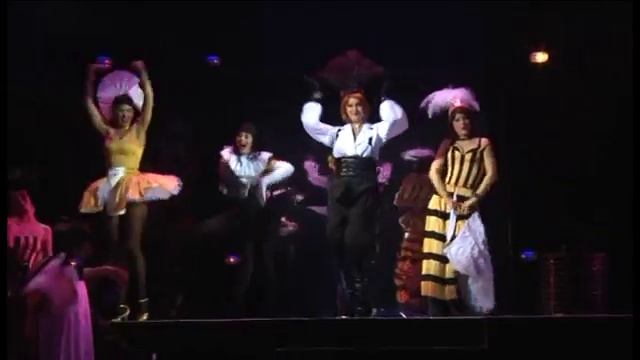 Фрагмент из спектакля «Зойкина квартира» Новосибирского музыкального театра смотреть онлайн