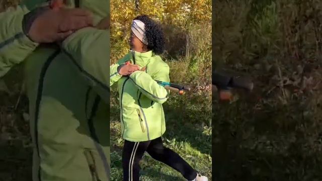 Персональная тренировка с инструктором скандинавской ходьбы. смотреть онлайн