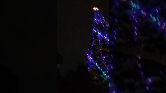 Новый 2019, салют на площади. г.Каменск-Шахтинский смотреть онлайн