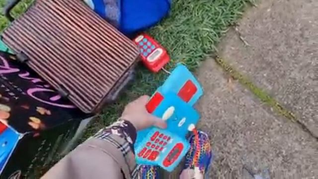 Шок ! Они выкинули ,а я взяла ! Не свалка ,а антикварный магазин . Находки на мусорке. смотреть онлайн