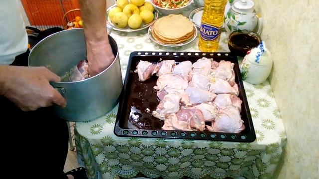 Курица в духовке . Быстро и вкусно. смотреть онлайн