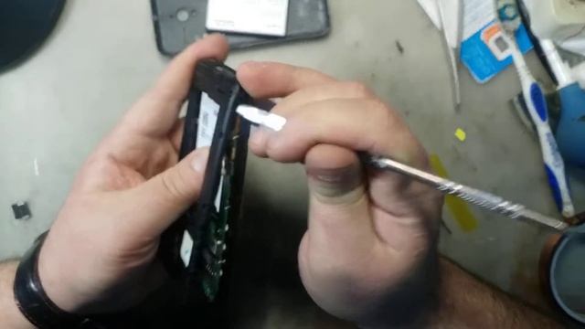 Разборка телефона Alcatel 5019D смотреть онлайн