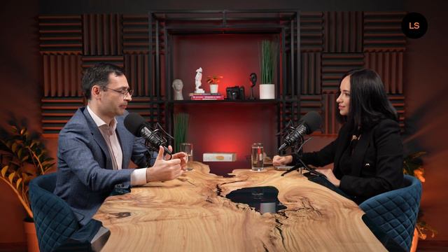 LS TALKS #6 Олег Ушаков «Блокчейномика: цифровые финансовые активы и бизнес в метавселенных» смотреть онлайн