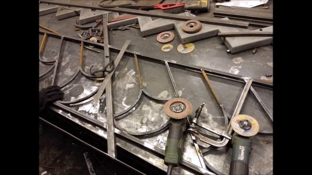 Лестница на ломаном косоуре с перилами + отзыв заказчика