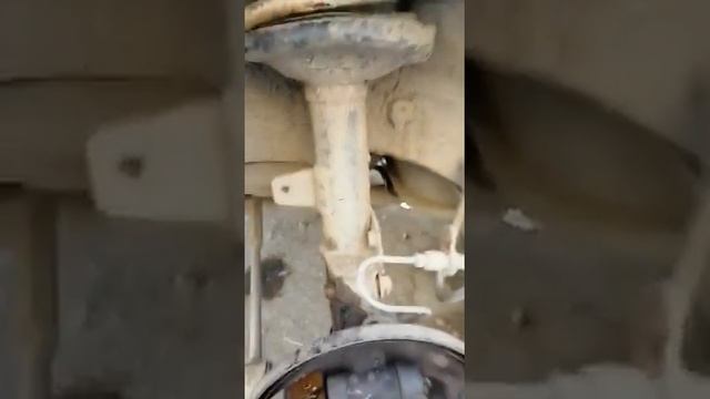 Замена тормозных колодок и стойки амортизатора на выезд! Но бывает и такое)) смотреть онлайн