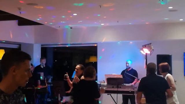 Music band ''Profee'' - Hey baby - Hands up смотреть онлайн
