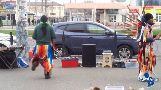 КРАСКИ СЕРОГО ГОРОДА...Уличные музыканты смотреть онлайн