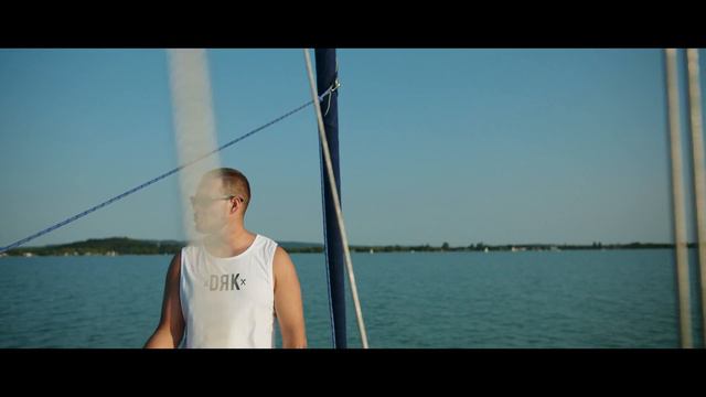 4TRESS - LIBERTAD (OFFICIAL MUSIC VIDEO)