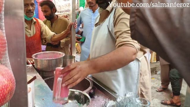 Fresh and Healthy Pomegranate Juice | Street Juice Anar Ka Sharbat @SalmanFerozSF смотреть онлайн