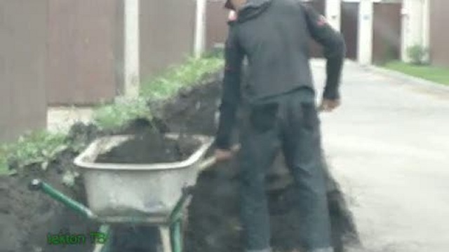  Босой рабочий на Рублёвке(Жуковка) смотреть онлайн