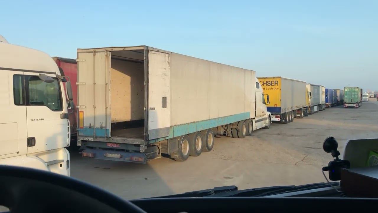 Илья Иваков