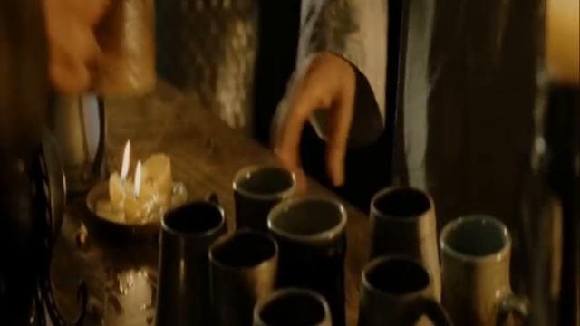 04 The Cat and the Moon [ the drinking song w/ Lyrics ;p ] - The Lord of the Rings hD смотреть онлайн