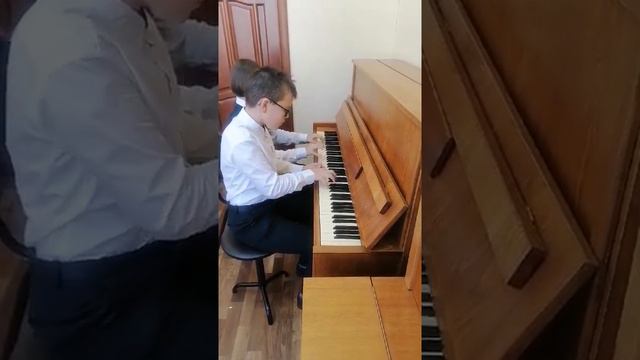 Ансамбль в составе: Алиса Шилкова, Голосов Данил, 7-10 лет смотреть онлайн