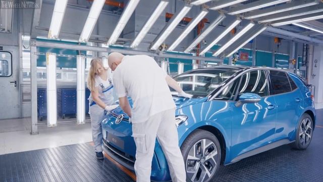 Volkswagen ID.3 Production in Germany – Volkswagen Zwickau Plant New Footage смотреть онлайн