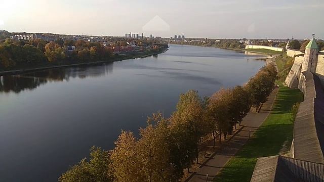 Река Великая вид с Власьевской башни смотреть онлайн
