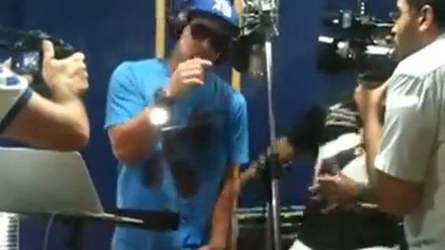 Rodriguinho e Thiago Martins ''Sai pra lá'' смотреть онлайн