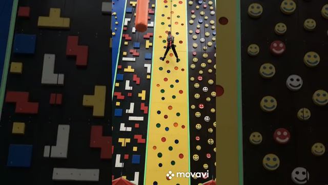 Скалодром ПИК в Харькове! Правильный и безопасный экстрим отдых для детей! смотреть онлайн