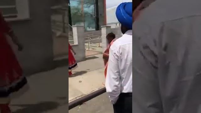 Indian Punjabi girl fight and Galiya in Canada смотреть онлайн
