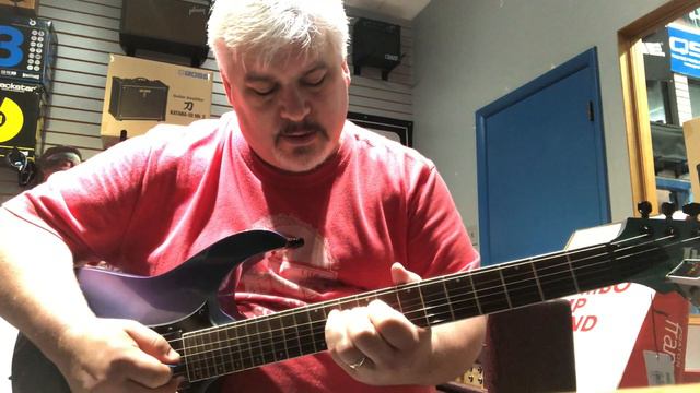 Blues Player tries an IBANEZ RG631ALF | Do I like it? смотреть онлайн