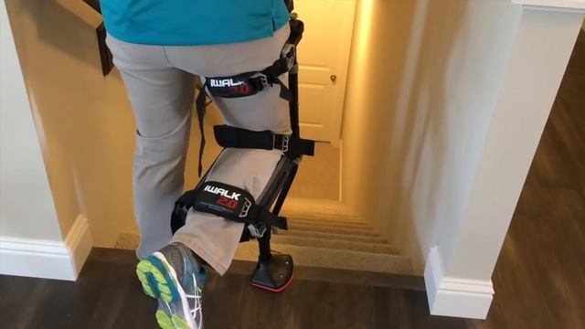 Learn How To Easily Walk With The IWalk 2.0 Hands Free Crutch