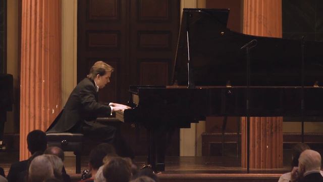 "Childhood Memories" performed by Ingolf Wunder at Wiener Musikverein, Brahmssaal смотреть онлайн