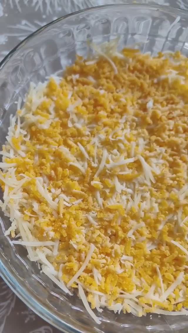 Салат с горбушей . Мимоза: рецепт любимого салата! Как готовите вы? смотреть онлайн