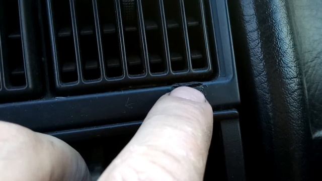 Авто освежитель попал на пластик смотреть онлайн