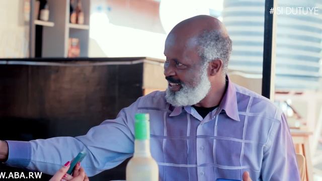 ISI DUTUYE : AVUYE MURI COMA ASANGA UMUKUNZI WE BARAMUTWAYE смотреть онлайн