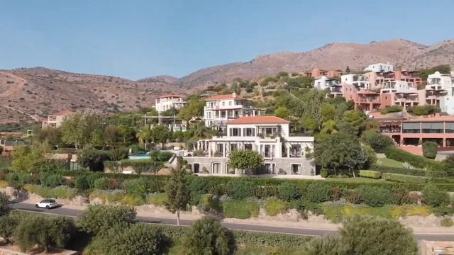Fly around Spinalonga and Domes of Elounda Greece Crete Греция Крит смотреть онлайн