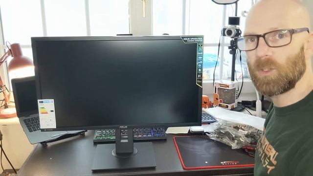 Budget 4K Gaming Monitor | Asus VP28U 28 inch 4K Monitor Review смотреть онлайн