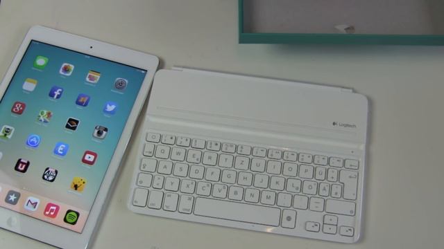 Logitech Ultrathin Keyboard Cover iPad Air Unboxing смотреть онлайн