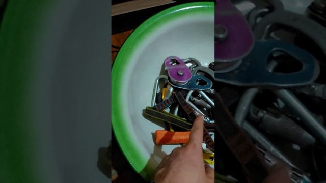 как правильно мыть грязное снаряжение? смотреть онлайн