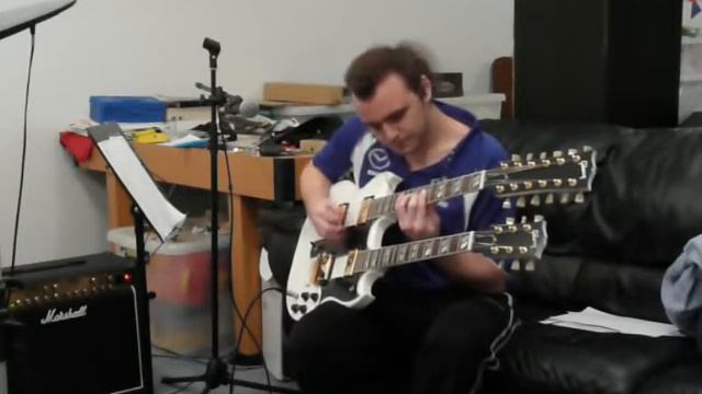 California Girls - Making the twins sing. смотреть онлайн